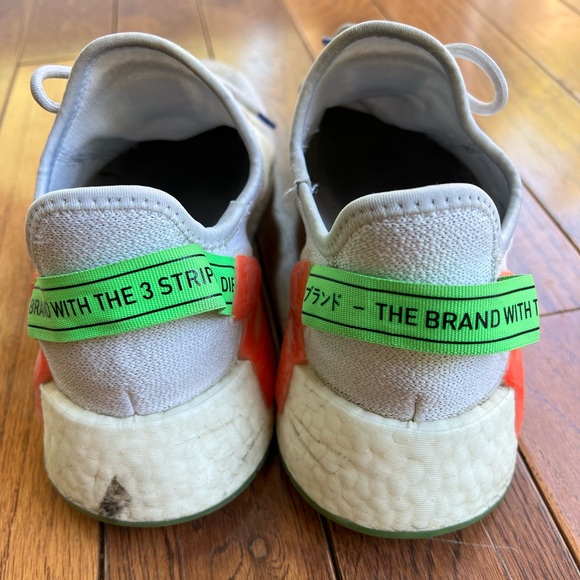 ADIDAS NMD_R1 V2 ‘Glow in the Dark - White Sonic Ink’ - Picture 4 of 8